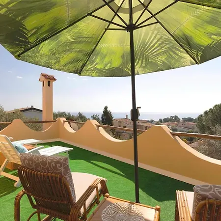 בית נופש Terrace Sea View - Porto Columbu *