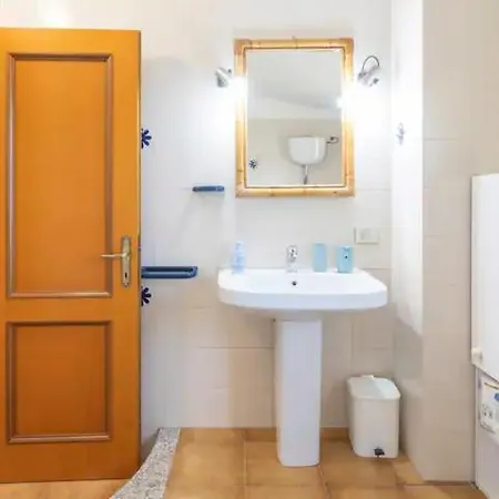 בית נופש Terrace Sea View - Porto Columbu *