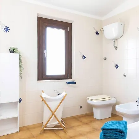 Terrace Sea View - Porto Columbu Feriehus *